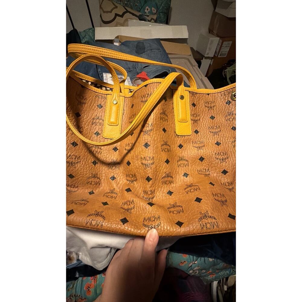MCM Monogram Large Tote Bag Brown/Yellow, Detachable Strap, Drawstring, Gold - Picture 6 of 8